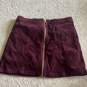 Corduroy skirt maroon colored!! So good